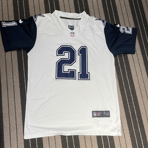 Ezekiel Elliot Stitched Jersey (Unworn Brand New) - Picture 1 of 3